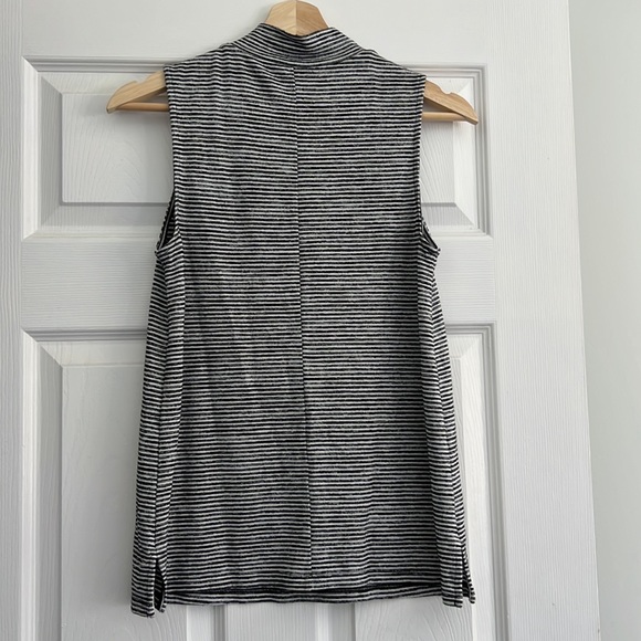 Banana Republic Turtle Neck Tank Top - Picture 6 of 6